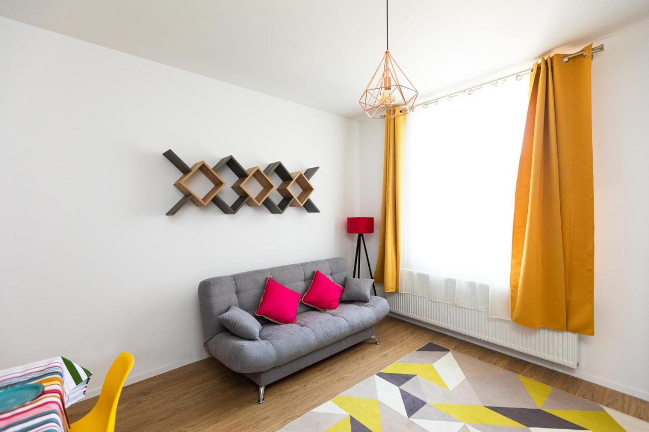 Colorful & Cozy Condo كلوج-نابوكا المظهر الخارجي الصورة